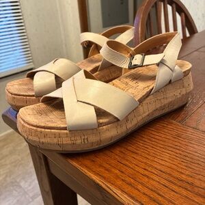 Korks Sandals Womens 8M Kalie Cork Platform Wedge Strappy Leather Beige Korkease